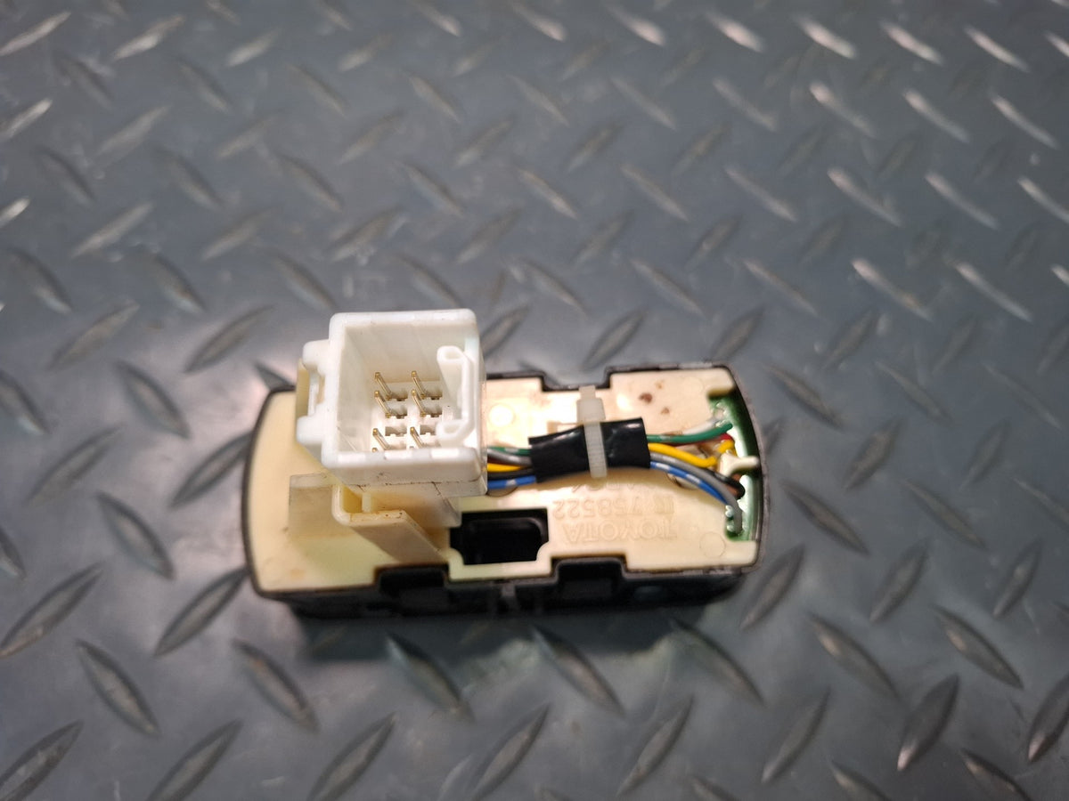 2003-2007 Lexus UZJ100L LX470  Ride Drive Suspension Control Shock Height Switch