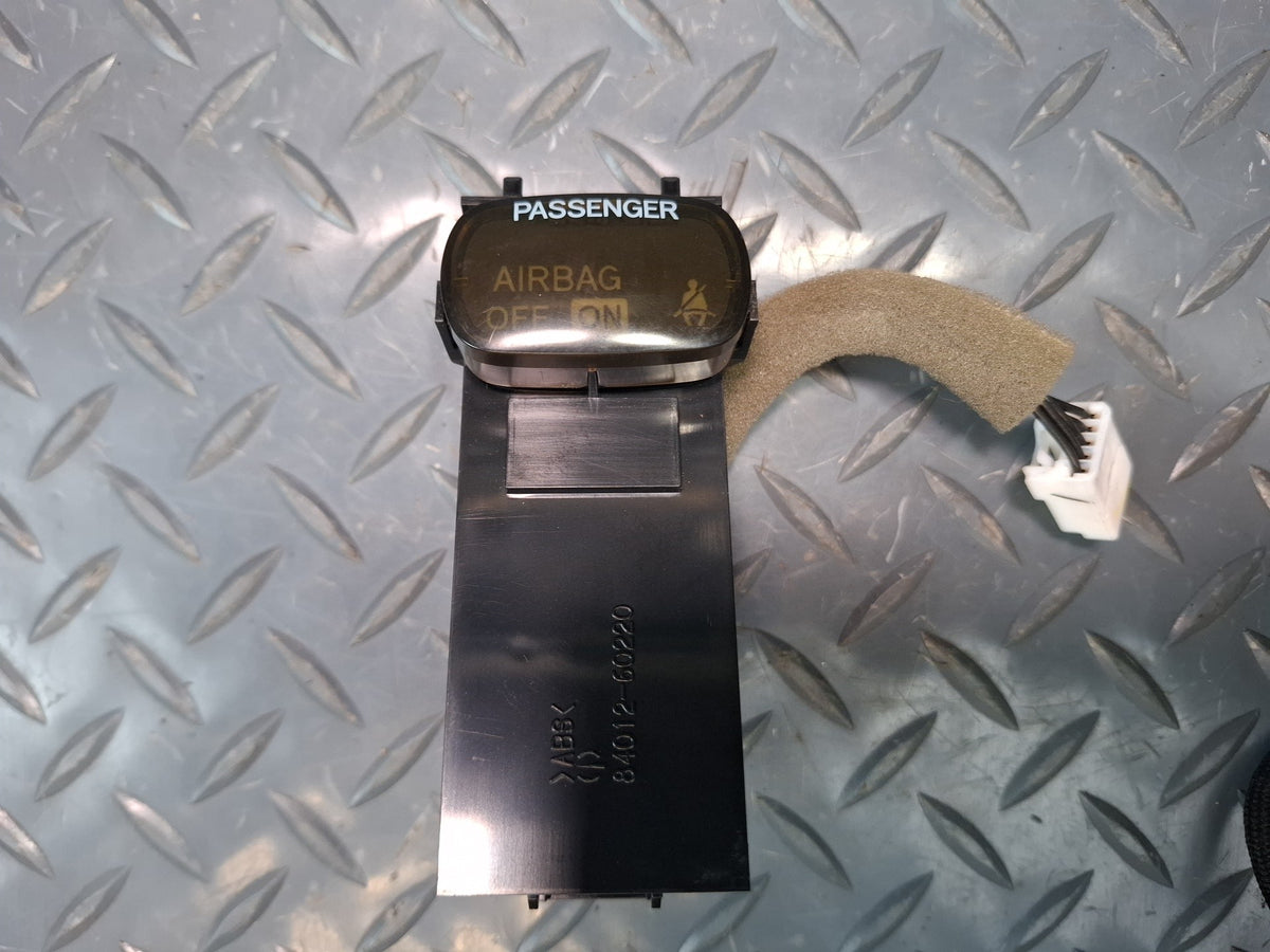 2003-2007 Lexus UZJ100L LX470 Right Passenger Seat Belt Warning Light Lamp