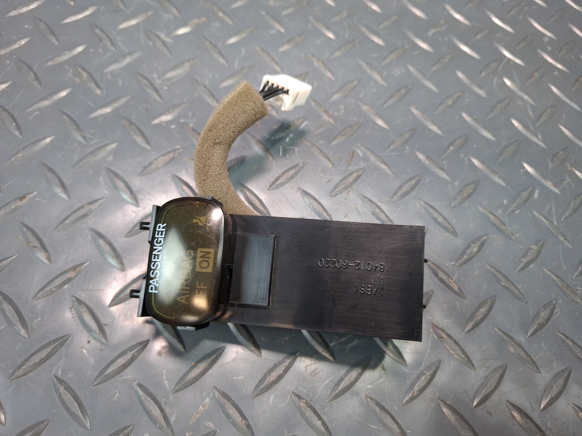 2003-2007 Lexus UZJ100L LX470 Right Passenger Seat Belt Warning Light Lamp