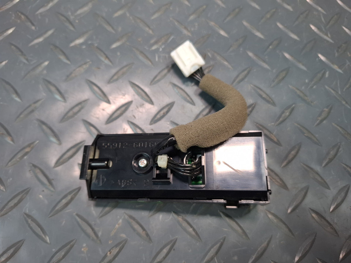 2003-2007 Lexus UZJ100L LX470 Right Passenger Seat Belt Warning Light Lamp