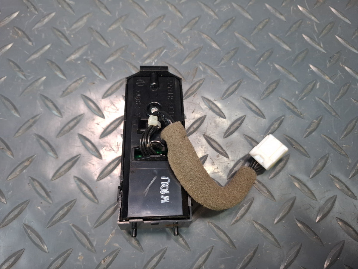 2003-2007 Lexus UZJ100L LX470 Right Passenger Seat Belt Warning Light Lamp