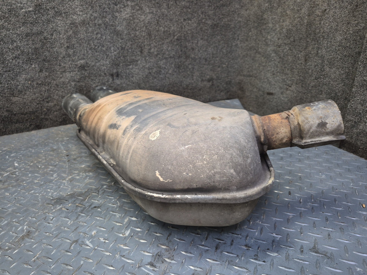1994-1997 BMW E31 840Ci Rear Left Exhaust Muffler w Tips 1702501