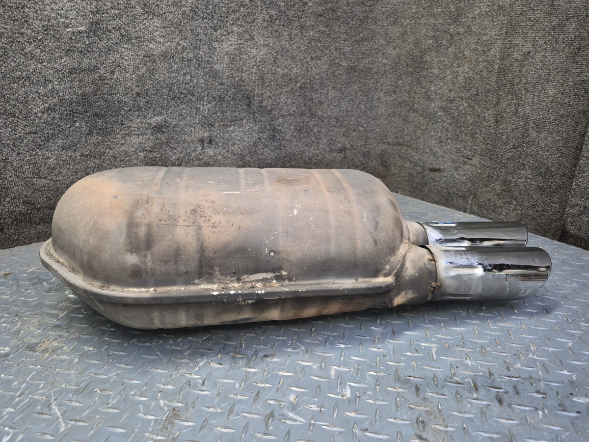 1994-1997 BMW E31 840Ci Rear Left Exhaust Muffler w Tips 1702501