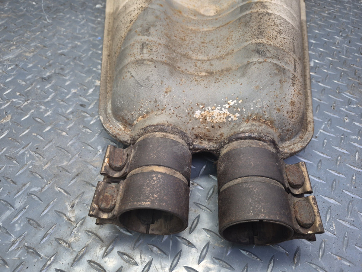 1994-1997 BMW E31 840Ci Center Exhaust Muffler 1723153