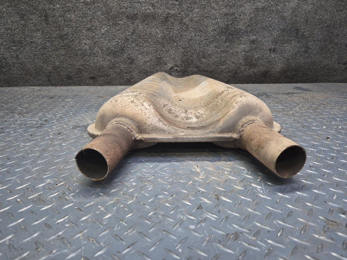 1994-1997 BMW E31 840Ci Center Exhaust Muffler 1723153