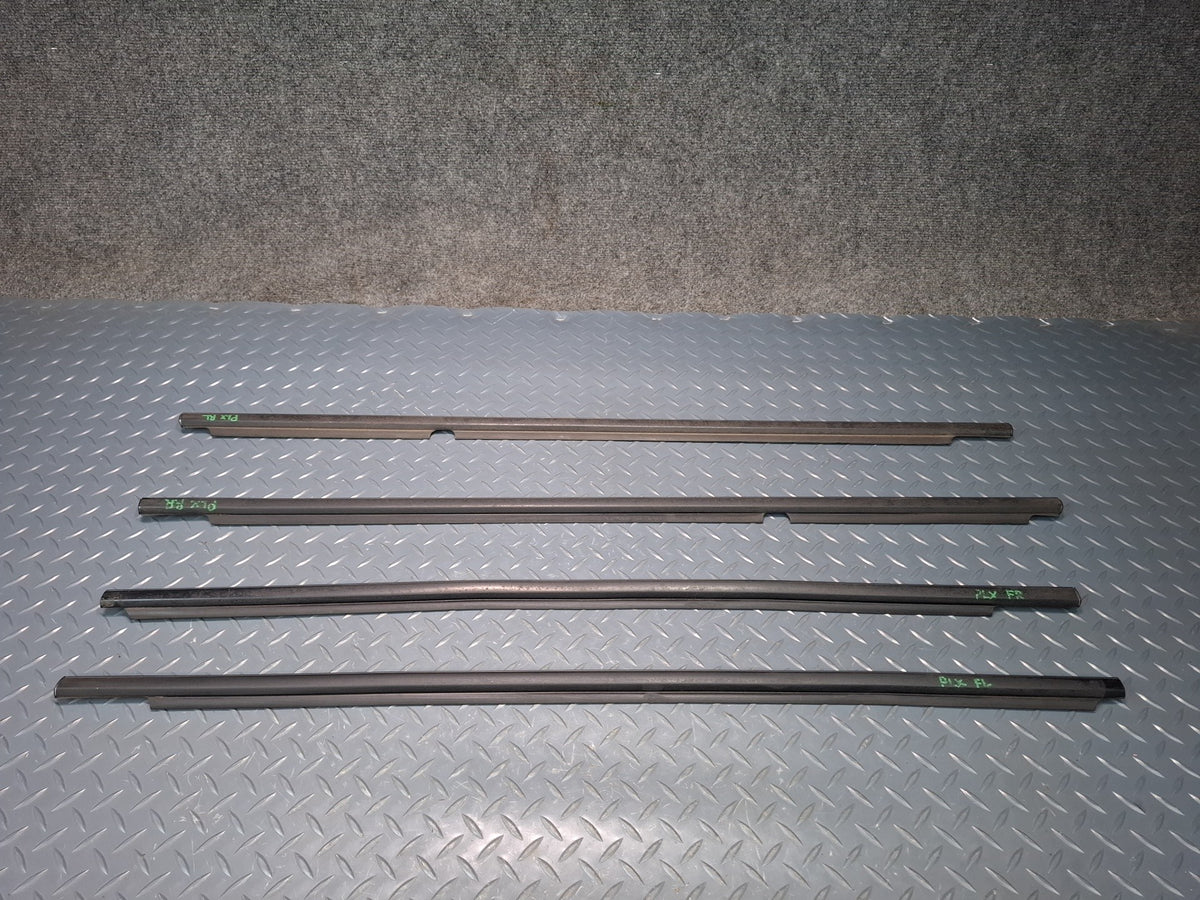 1998-2007 Lexus UZJ100L LX470 Door Window Weatherstrip Rubber Seal Molding Set