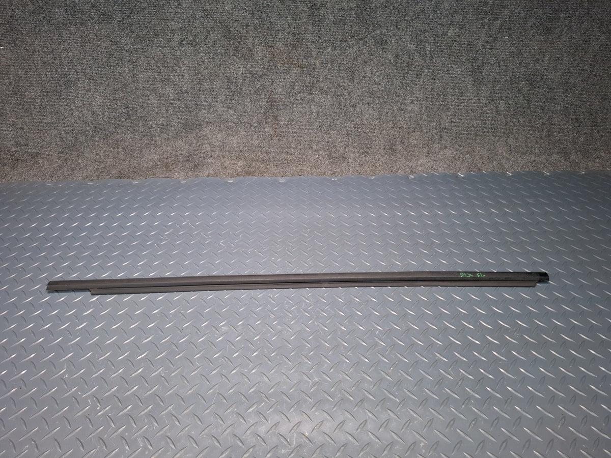 1998-2007 Lexus UZJ100L LX470 Door Window Weatherstrip Rubber Seal Molding Set