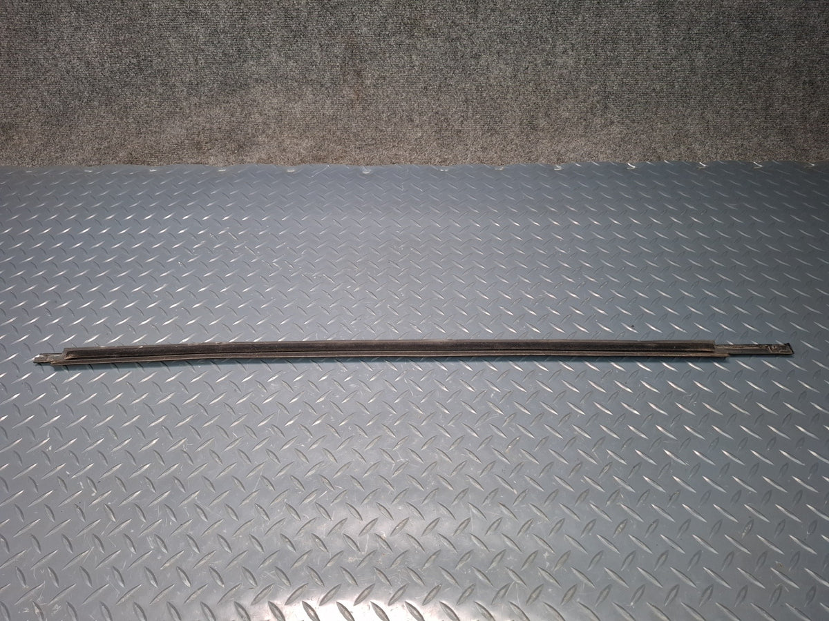 1998-2007 Lexus UZJ100L LX470 Door Window Weatherstrip Rubber Seal Molding Set