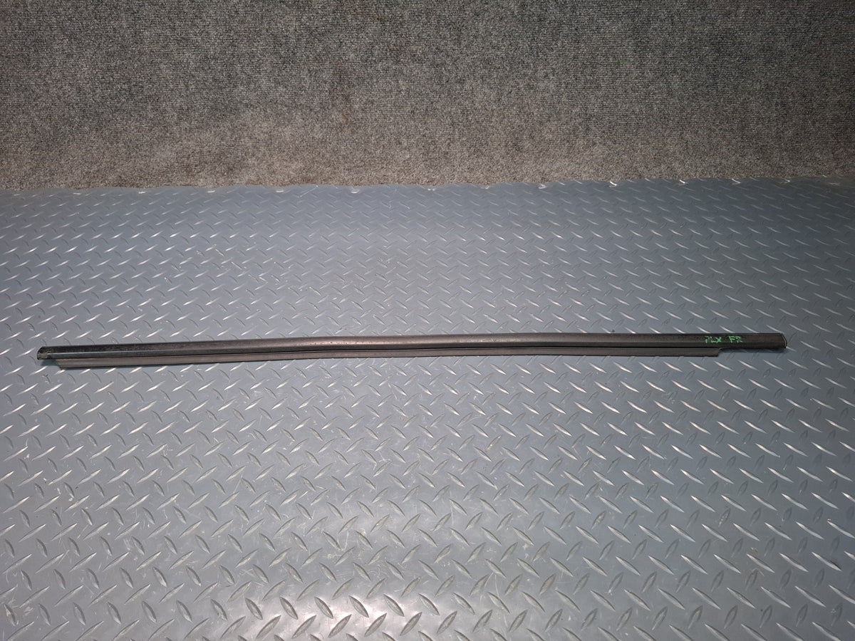 1998-2007 Lexus UZJ100L LX470 Door Window Weatherstrip Rubber Seal Molding Set