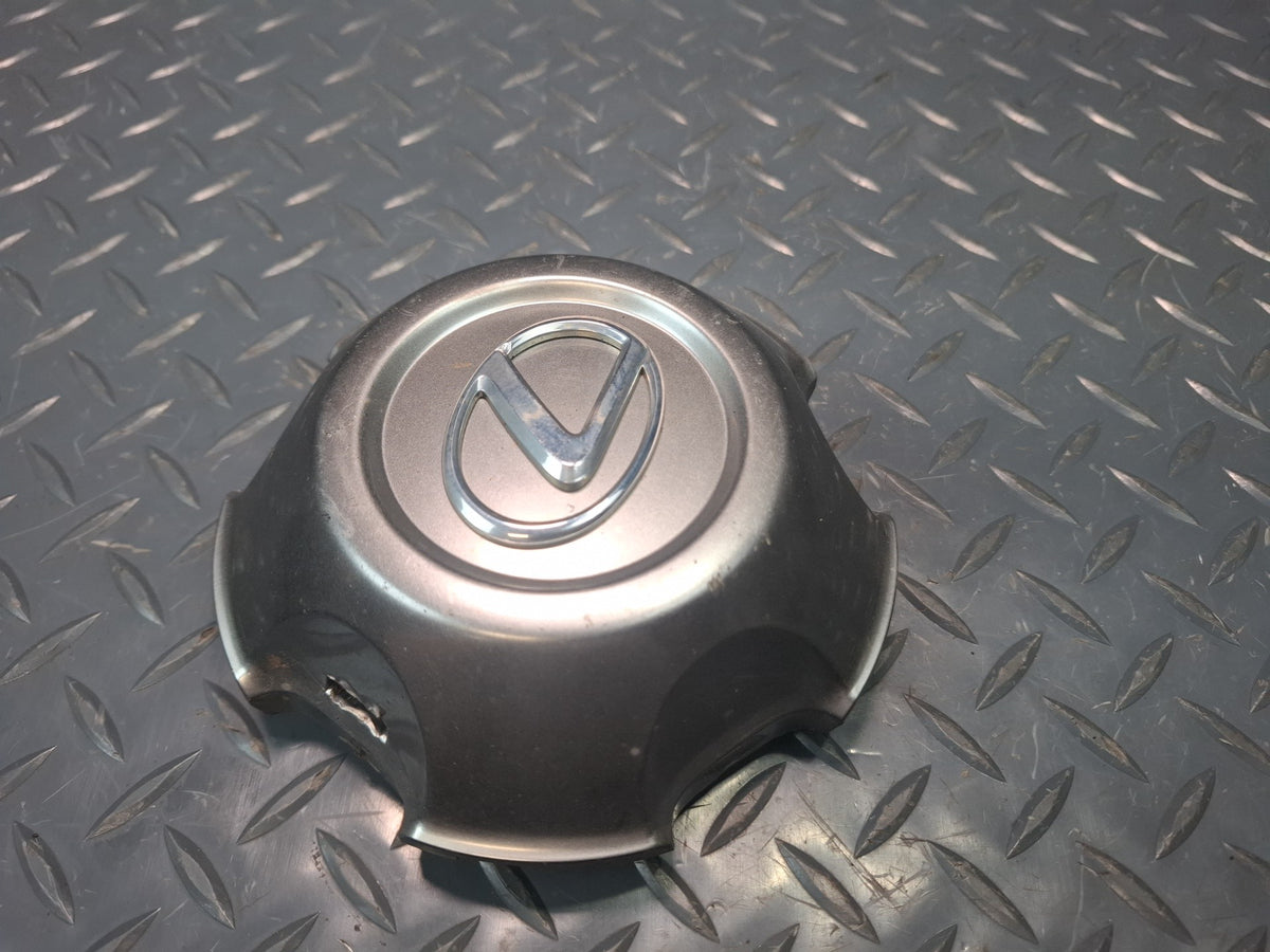 2003-2007 Lexus UZJ100L LX470 Wheel Center Cap Hubcap Set of 2 Damaged