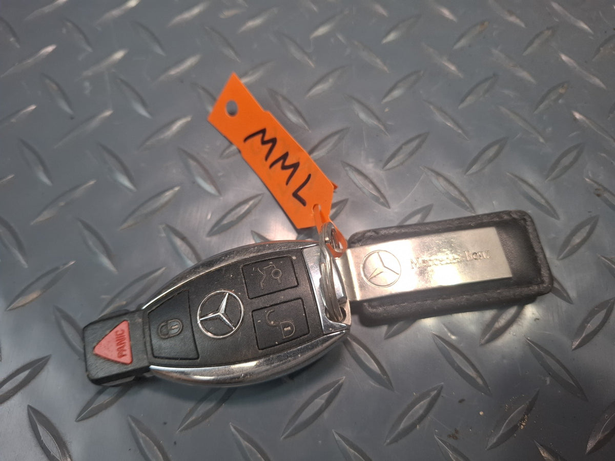 2012 Mercedes W166 ML350 Diesel AWD ECU ECM TCM Ignition Glove Door Lock KEY Set