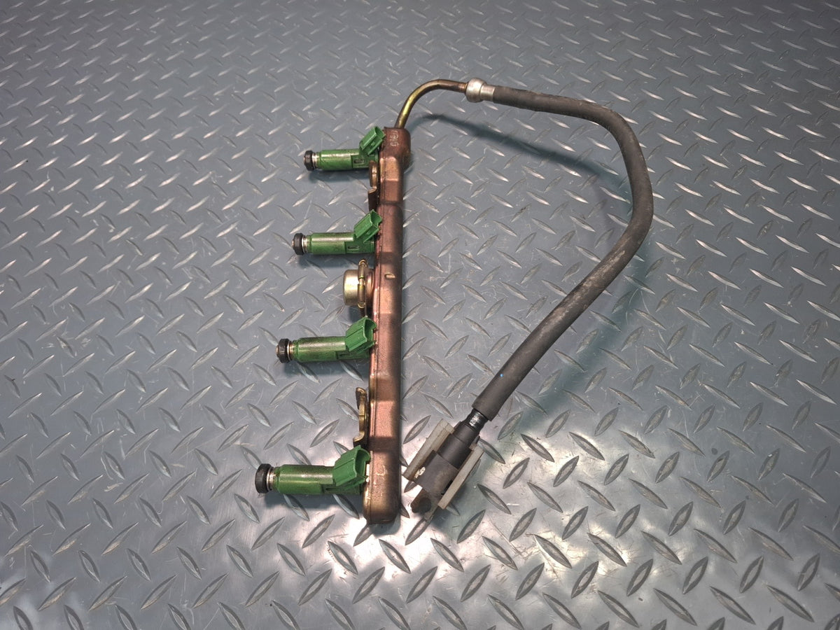 00-05 Toyota ZZW30L MR2 Spyder 1.8L 1ZZFE Engine Fuel Rail w Injectors Assy OEM