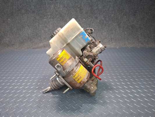 2003-2007 Lexus UZJ100L LX470 ABS Anti Lock Brake Pump Master Cylinder Assembly