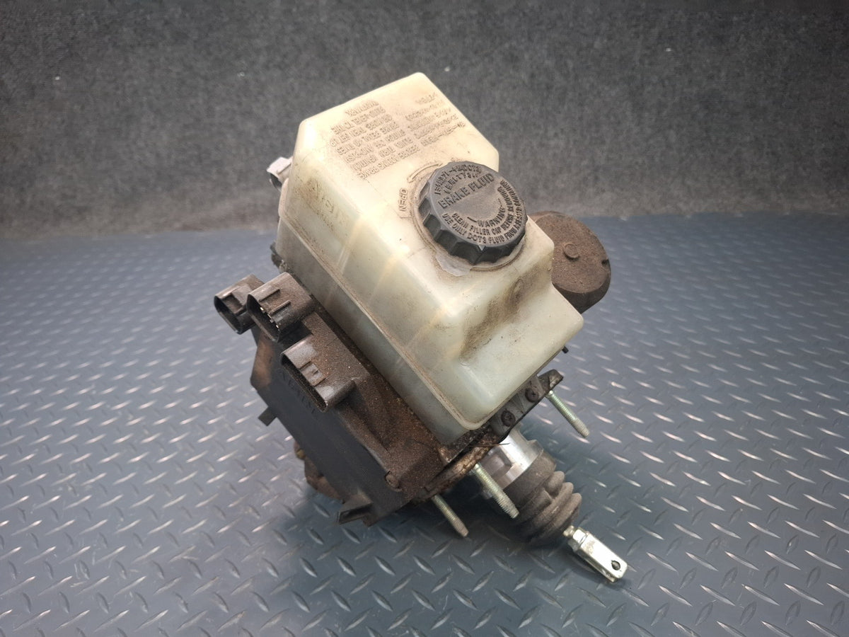 2003-2007 Lexus UZJ100L LX470 ABS Anti Lock Brake Pump Master Cylinder Assembly