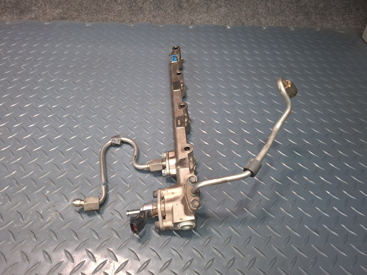 08-12 Lexus LS600HL 2URFSE Engine Motor Fuel Delivery Pipe Rail Line Set OEM