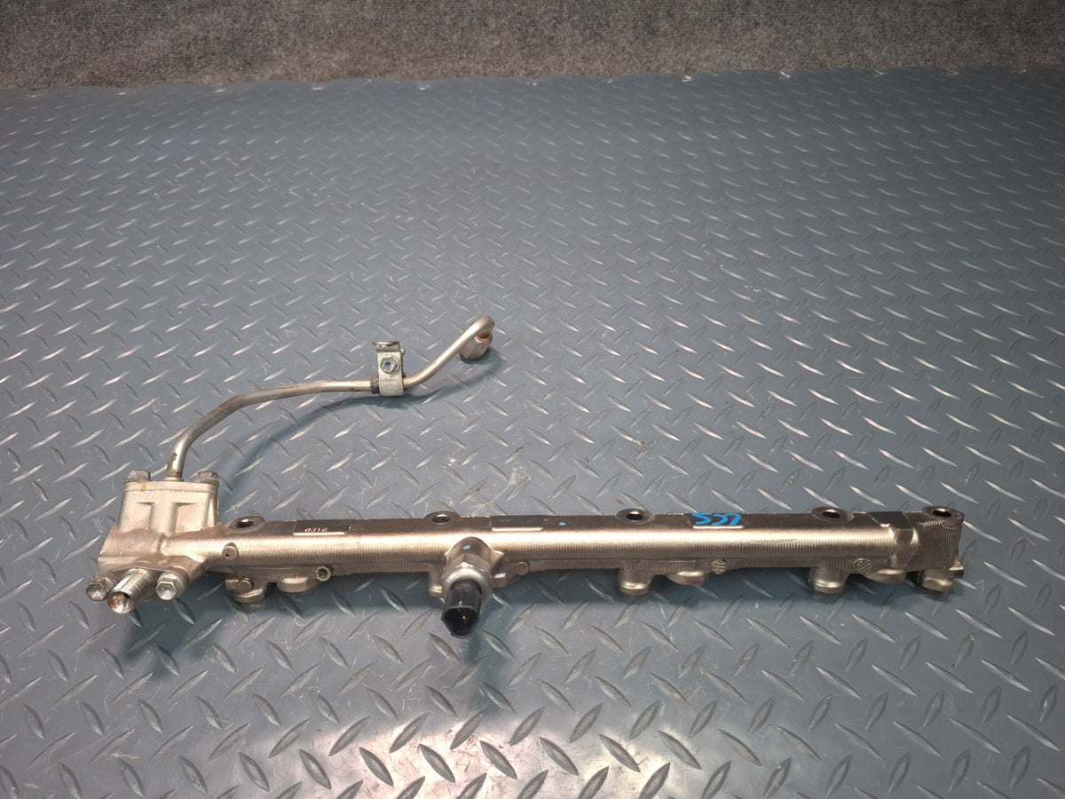 08-12 Lexus LS600HL 2URFSE Engine Motor Fuel Delivery Pipe Rail Line Set OEM