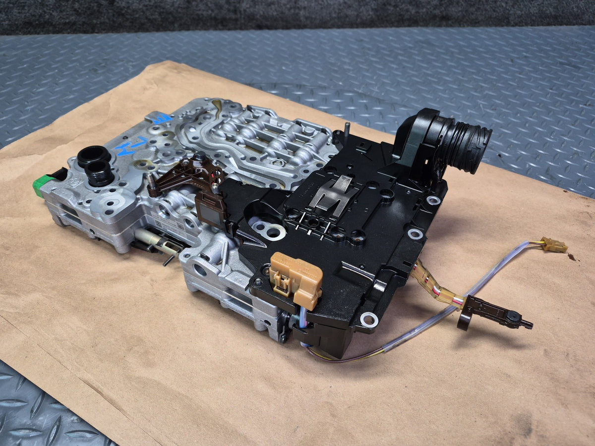 2017-2020 Maserati Levante M161 8HP-70 A/T Transmission Valve Body Mechatronic