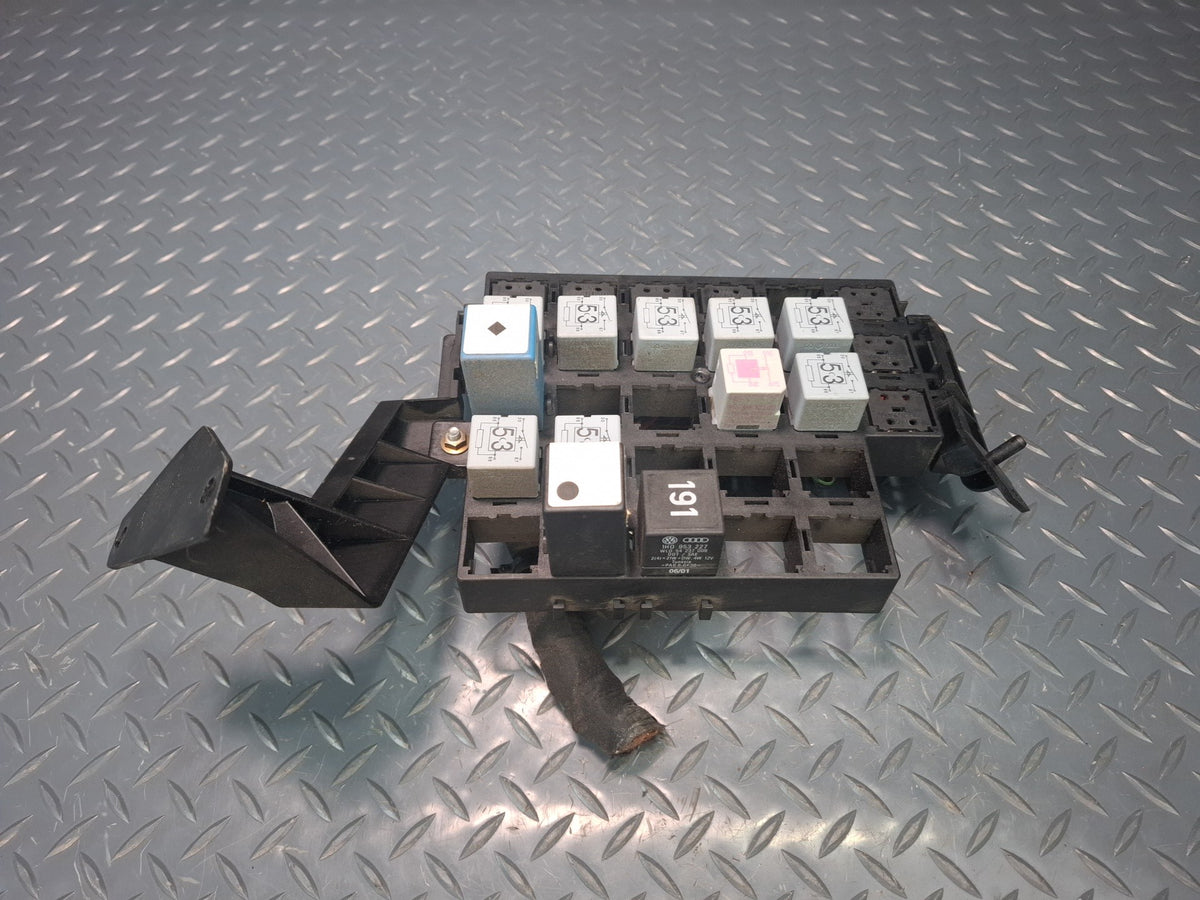 2001 Porsche 911 996 Junction Fuse Relay Box Module Unit