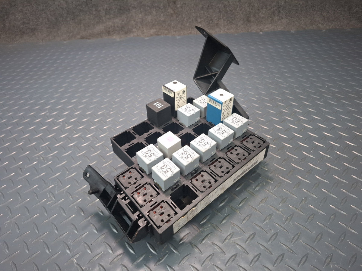2001 Porsche 911 996 Junction Fuse Relay Box Module Unit