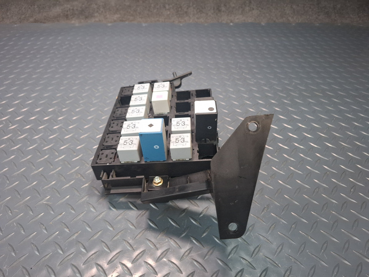 2001 Porsche 911 996 Junction Fuse Relay Box Module Unit