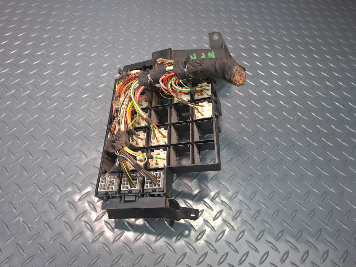 2001 Porsche 911 996 Junction Fuse Relay Box Module Unit