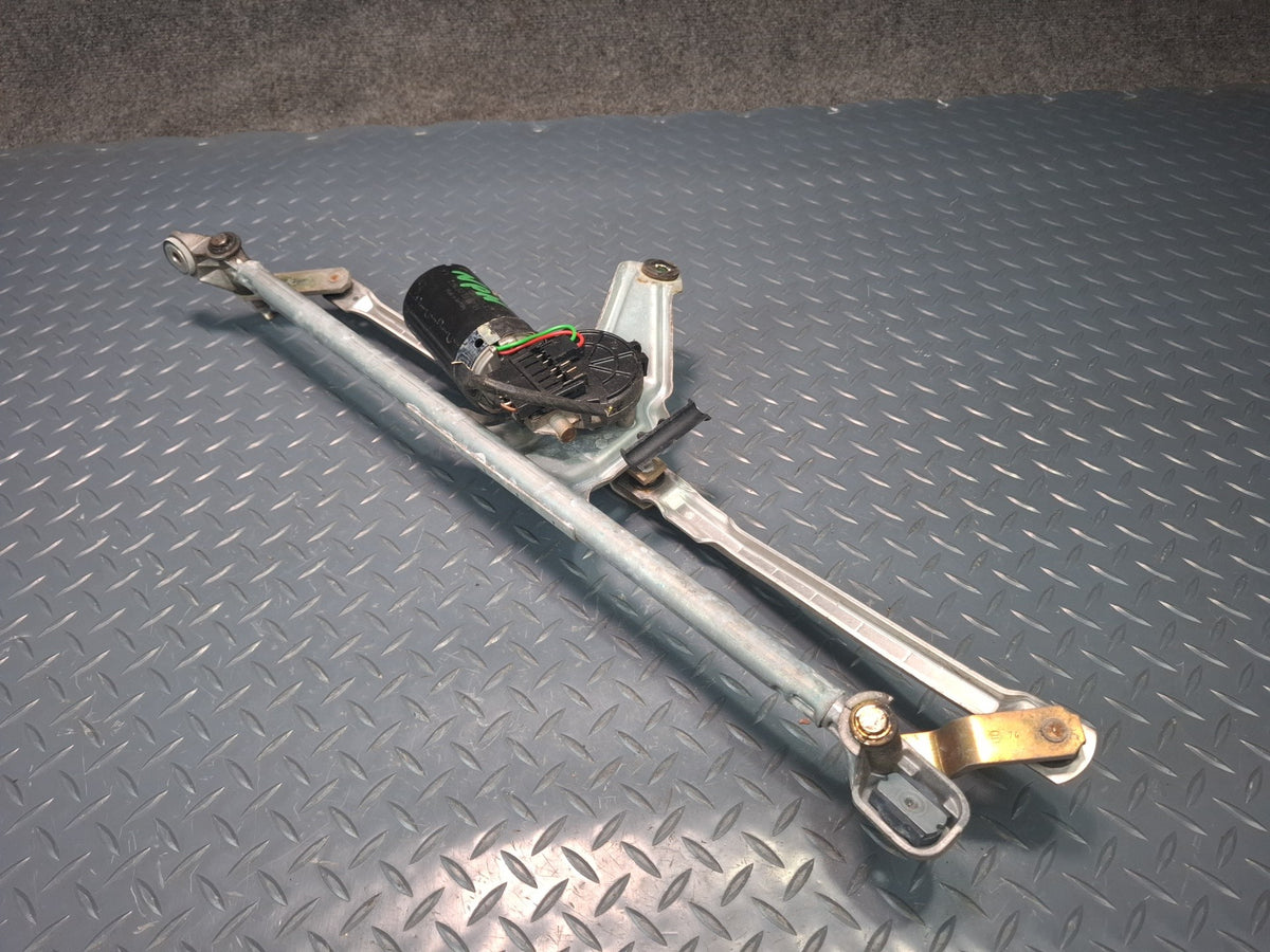 1999-2005 Porsche 911 996 Windshield Wiper Transmission Linkage w Motor