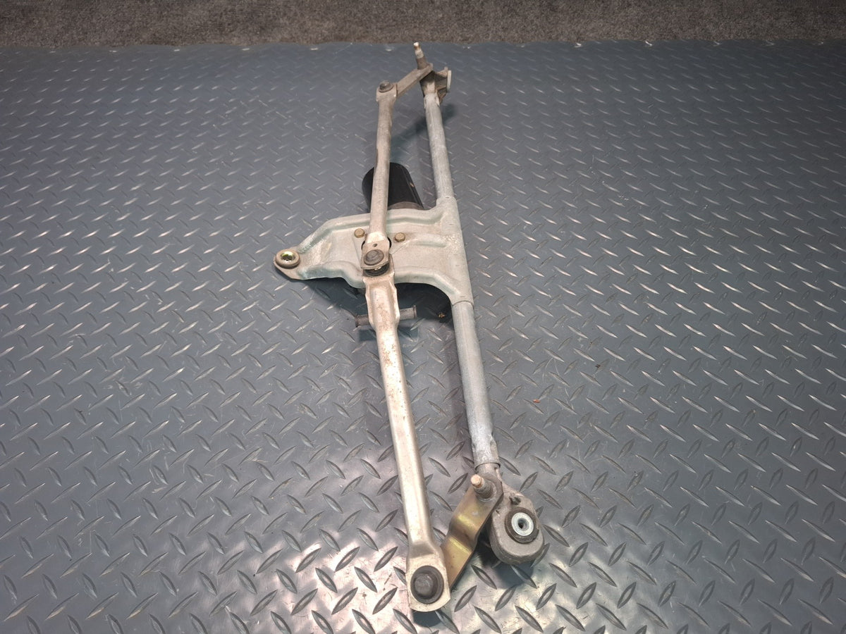 1999-2005 Porsche 911 996 Windshield Wiper Transmission Linkage w Motor