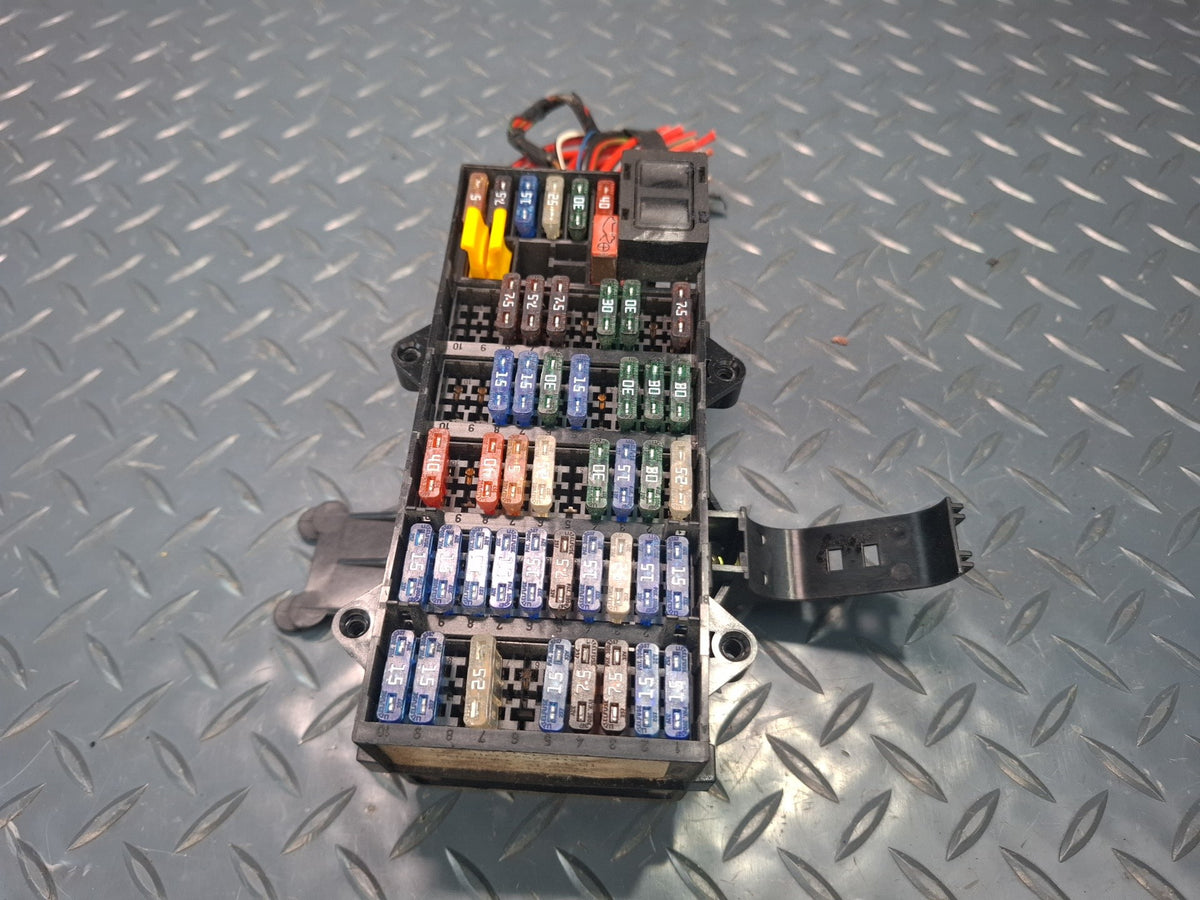 1999-2004 Porsche 911 996 Fuse Relay Box Module