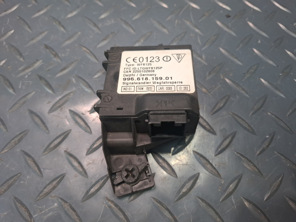 1999-2005 Porsche 911 996 Ignition Receiver Module Impedance Converter