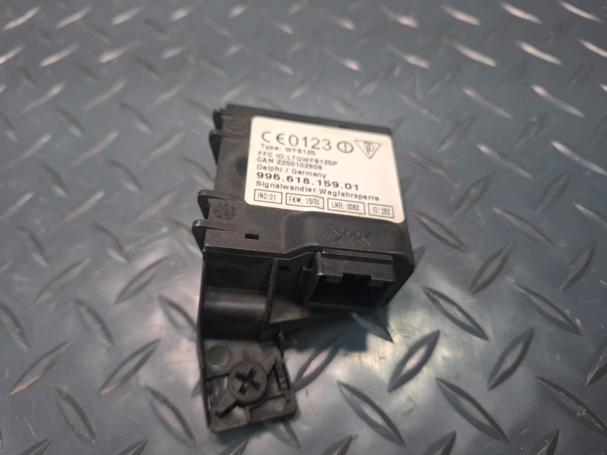 1999-2005 Porsche 911 996 Ignition Receiver Module Impedance Converter