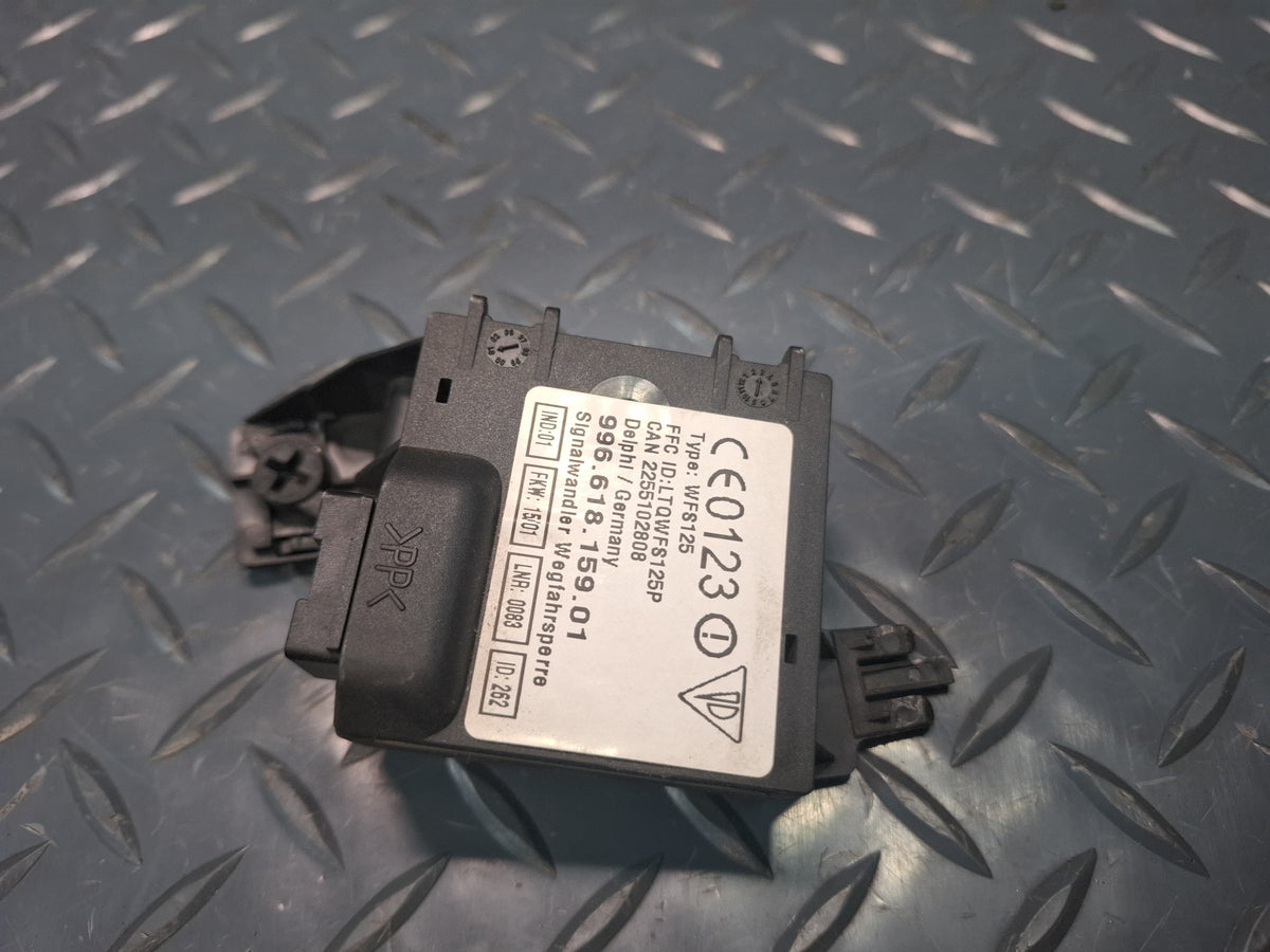1999-2005 Porsche 911 996 Ignition Receiver Module Impedance Converter