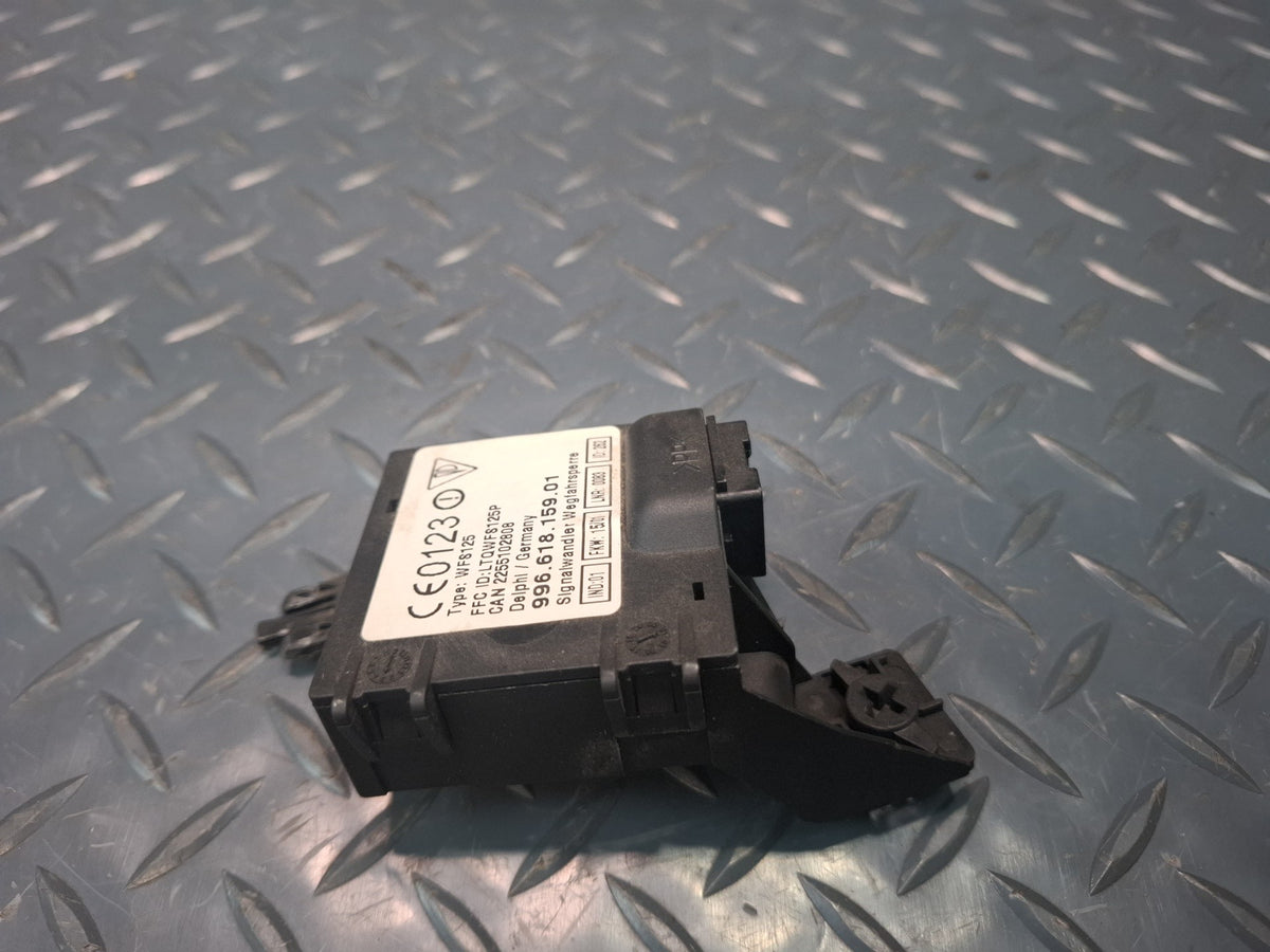 1999-2005 Porsche 911 996 Ignition Receiver Module Impedance Converter