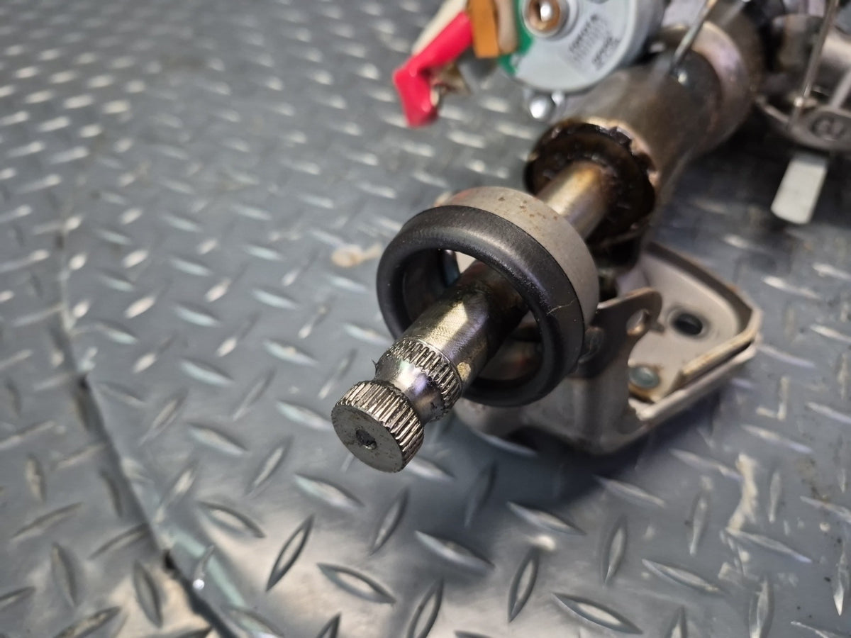 2003-2007 Lexus UZJ100L LX470 Steering Column Assembly