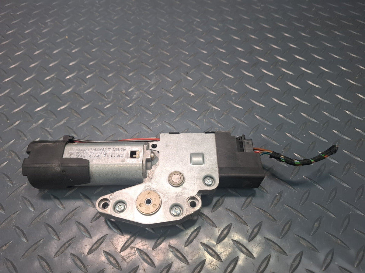 1999-2004 Porsche 911 996 Sunroof Motor Drive Unit 99662421102