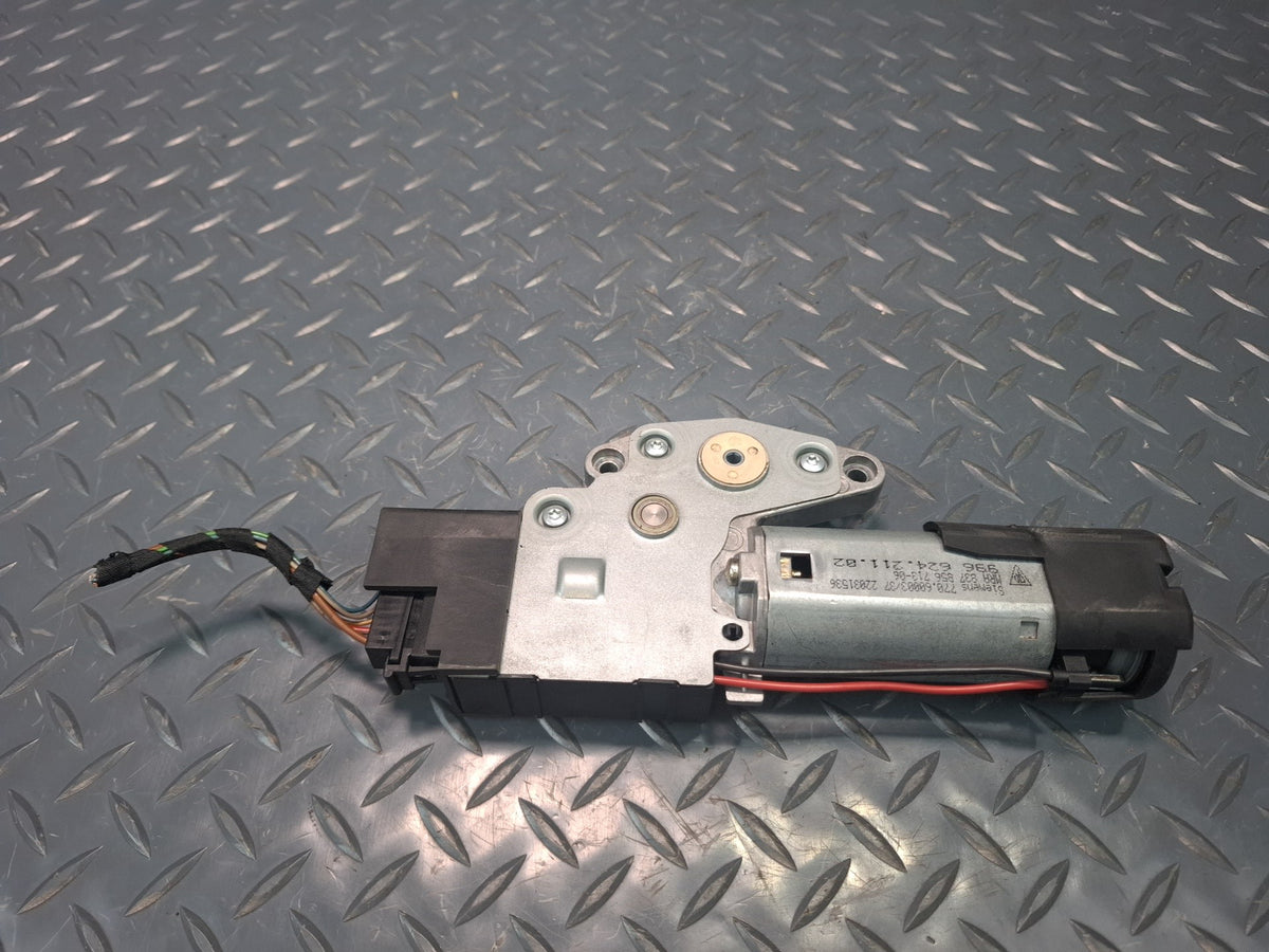 1999-2004 Porsche 911 996 Sunroof Motor Drive Unit 99662421102