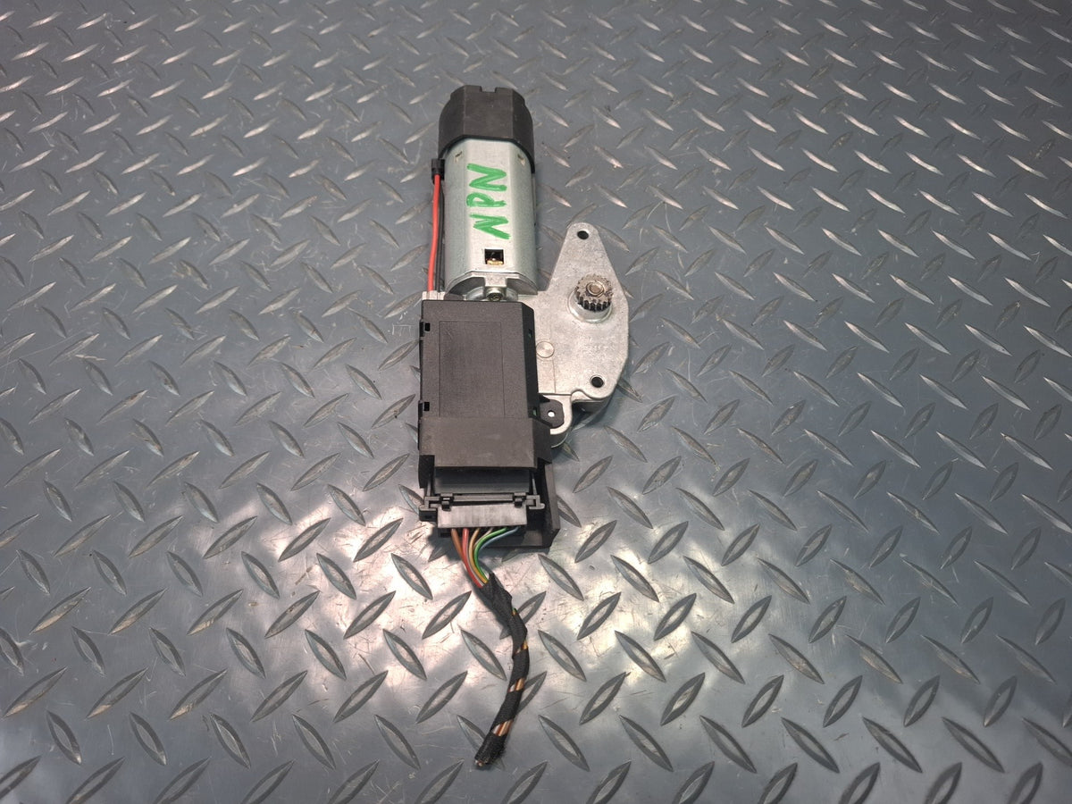 1999-2004 Porsche 911 996 Sunroof Motor Drive Unit 99662421102