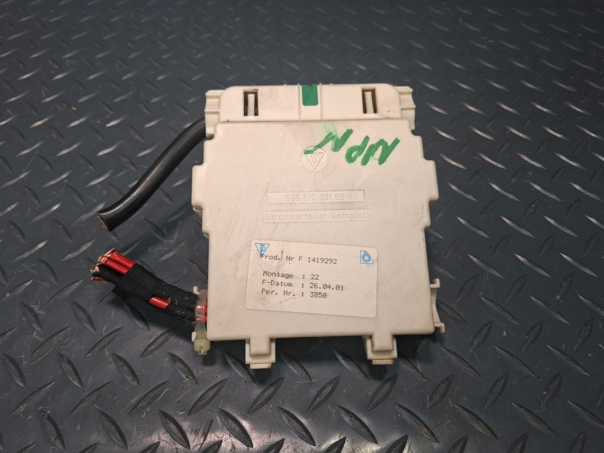 1999-2004 Porsche 911 996 Cabin Power Distribution Fuse Box 99661030300