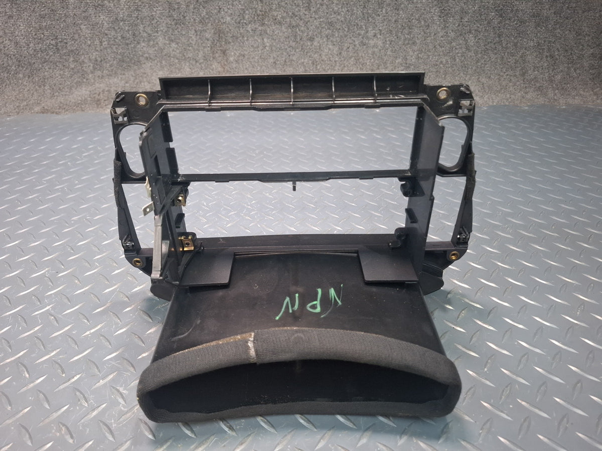 2000-2001 Porsche 911 Carrera 996 Dash Front Air Vent Grille w Radio Bracket