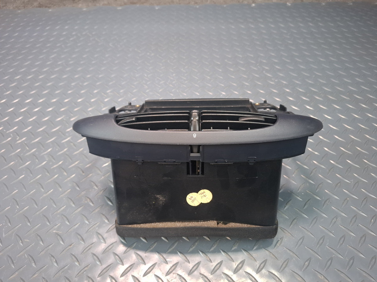 2000-2001 Porsche 911 Carrera 996 Dash Front Air Vent Grille w Radio Bracket
