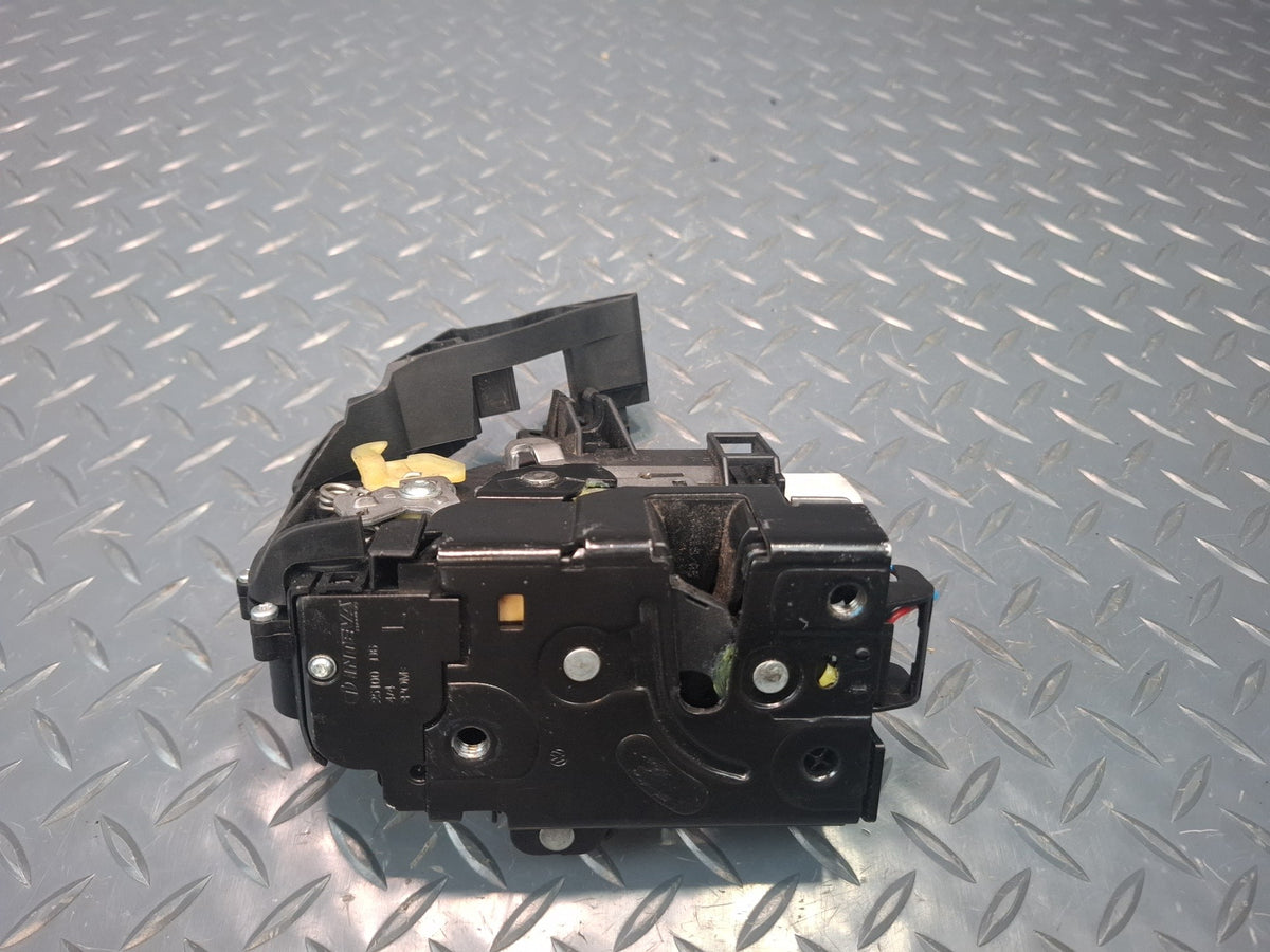 1999-2005 Porsche 911 996 Left Door Lock Latch Actuator 8N1837015C