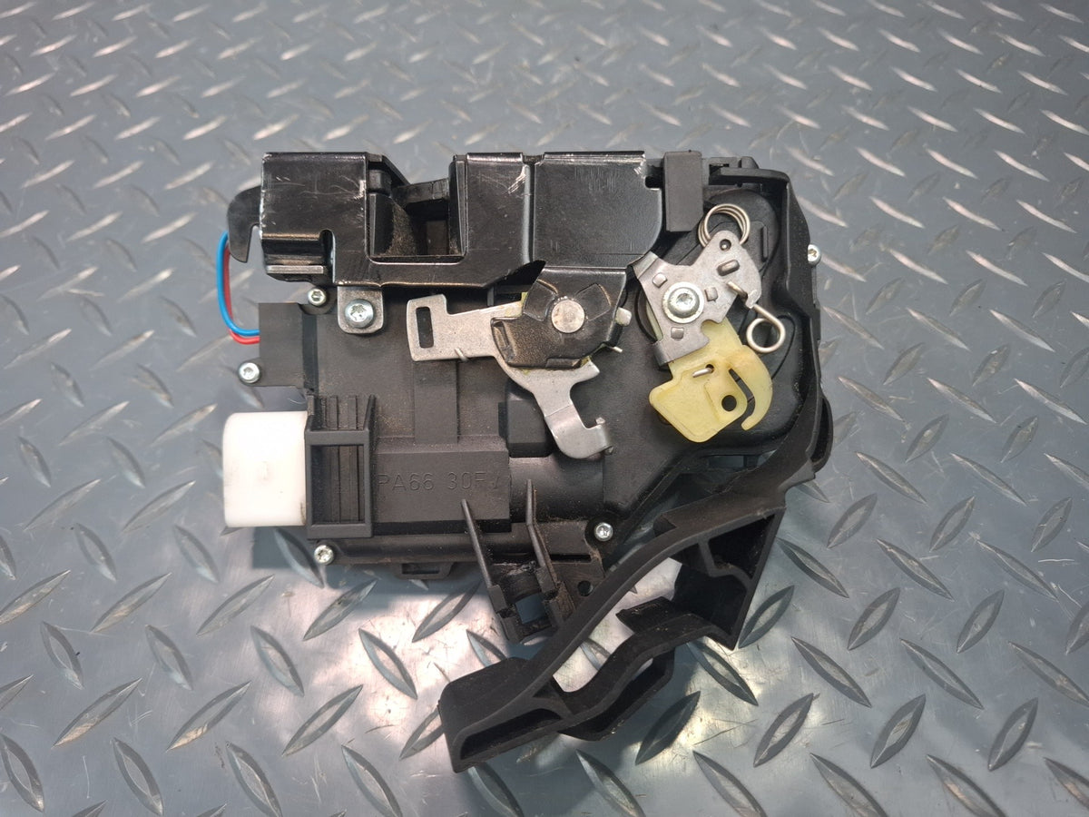 1999-2005 Porsche 911 996 Left Door Lock Latch Actuator 8N1837015C
