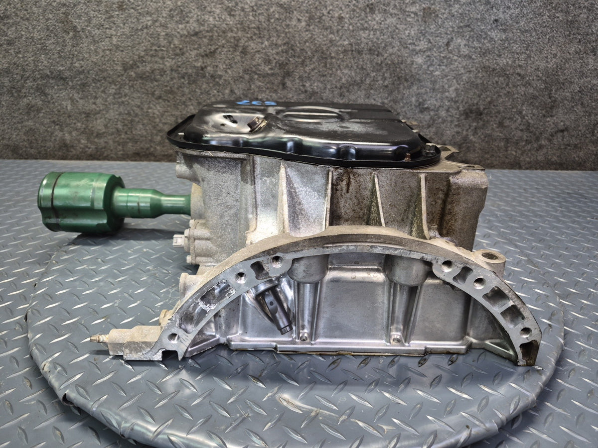08-12 Lexus UVF46L LS600hL 2URFSE AWD Engine Motor Upper Oil Pan OEM