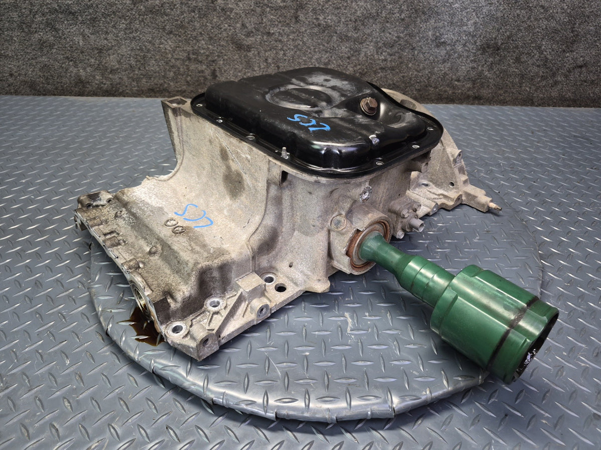 08-12 Lexus UVF46L LS600hL 2URFSE AWD Engine Motor Upper Oil Pan OEM