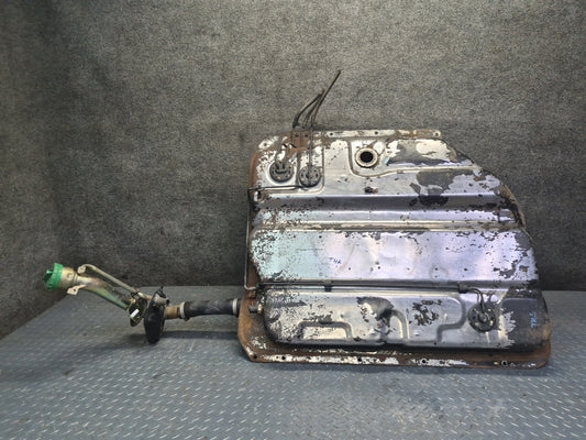 94-96 Toyota Hiace KZH106W 1KZ-TE 4WD Fuel Tank Unit w Filler Neck OEM