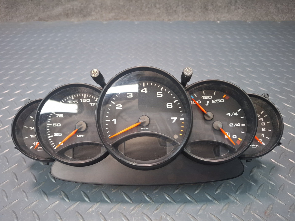 2000-2001 Porsche 911 996 M/T Instrument Cluster Gauge Speedometer 99664110302