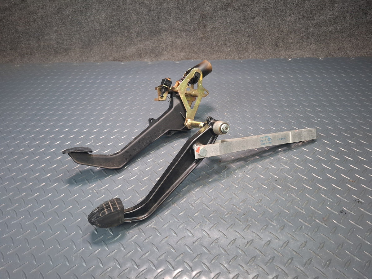 1999-2005 Porsche 911 Carrera 996 M/T Acceleration Gas Brake Clutch Pedal Set