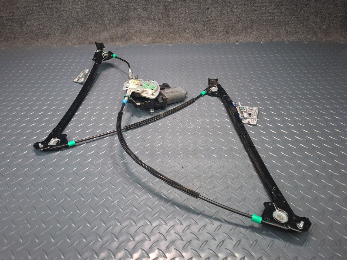 1999-2004 Porsche 911 996 Left Door Window Regulator w Motor 99654207504