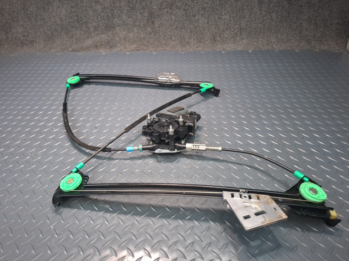 1999-2004 Porsche 911 996 Left Door Window Regulator w Motor 99654207504