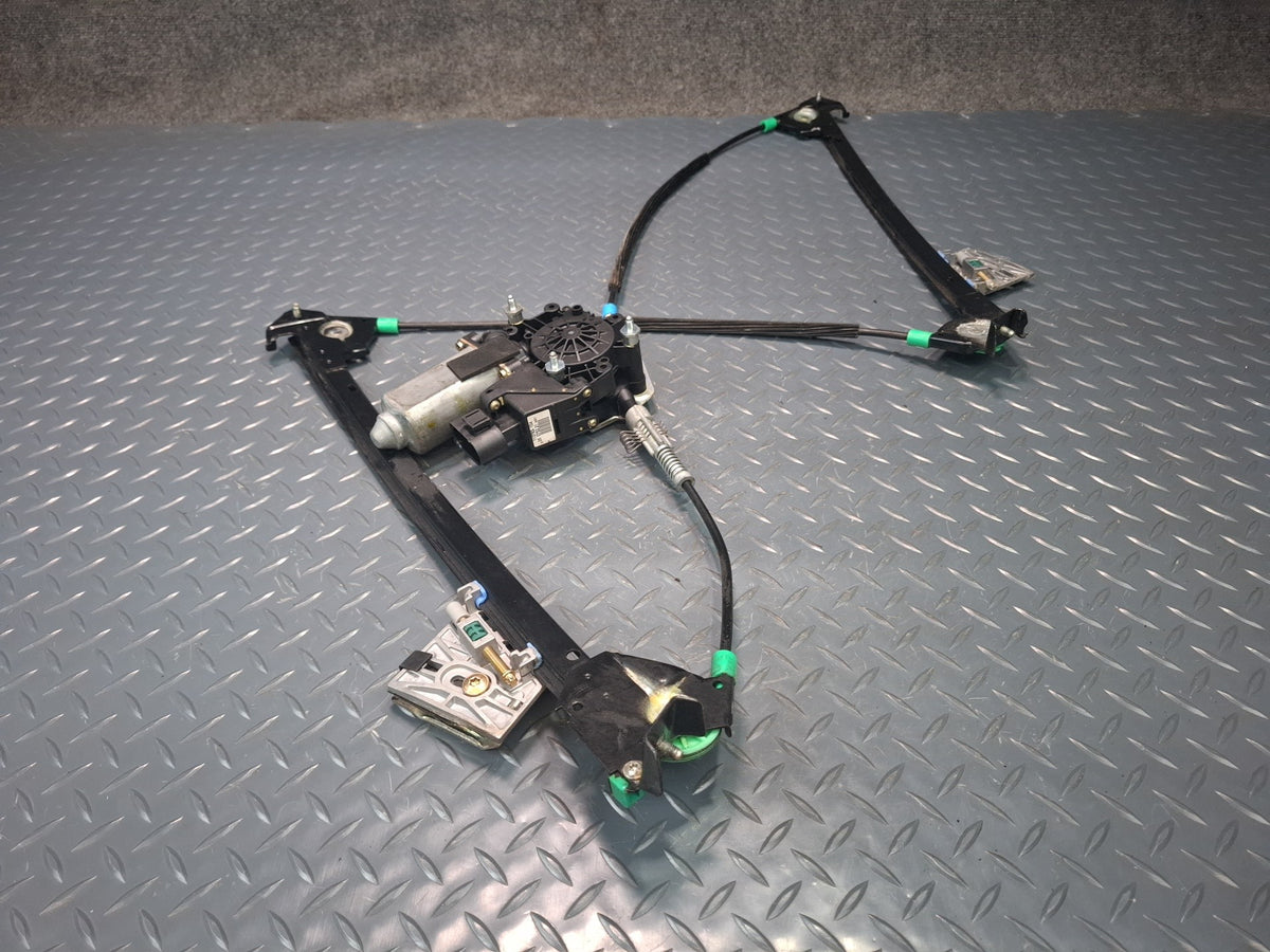 1999-2004 Porsche 911 996 Right Door Window Regulator w Motor 99662410203