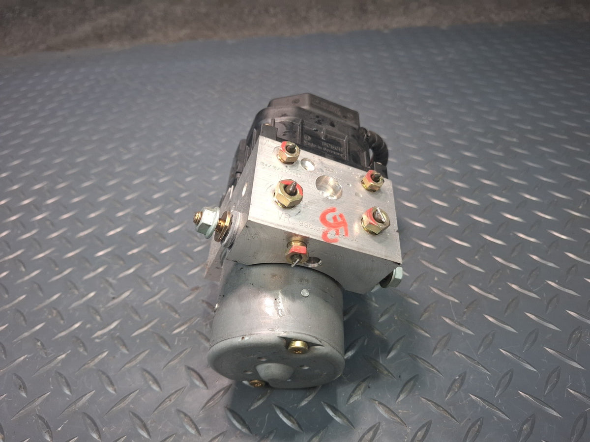 1999-2004 Porsche 911 996 Anti Lock Brake ABS Pump Module 0273004178